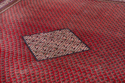 1945 - 6'11" x 10'4"