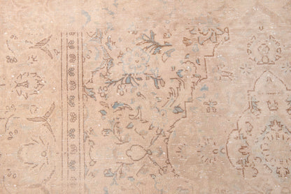 1972 - 5'11" x 9'10"