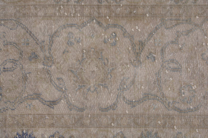 2028 - 7'10" x 10'11"