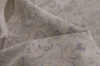 2028 - 7'10" x 10'11"