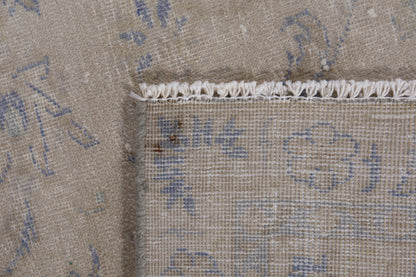 2028 - 7'10" x 10'11"