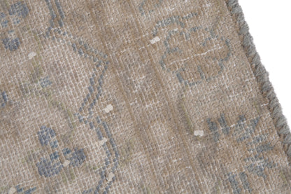 2028 - 7'10" x 10'11"