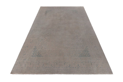 2029 - 7'11" x 10'11"