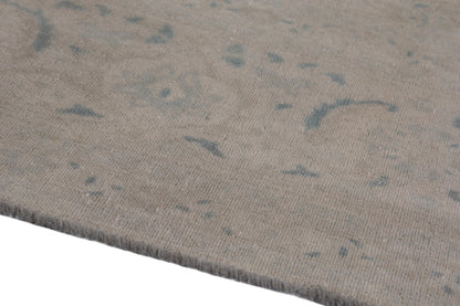 2029 - 7'11" x 10'11"