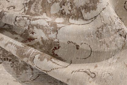 2033 - 8'5" x 11'10"