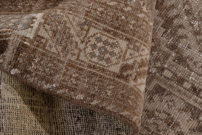 2050 - 3'11" x 10'11"