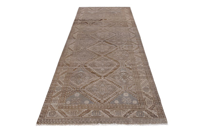 2050 - 3'11" x 10'11"