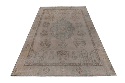 2097 - 8'10" x 12'11"