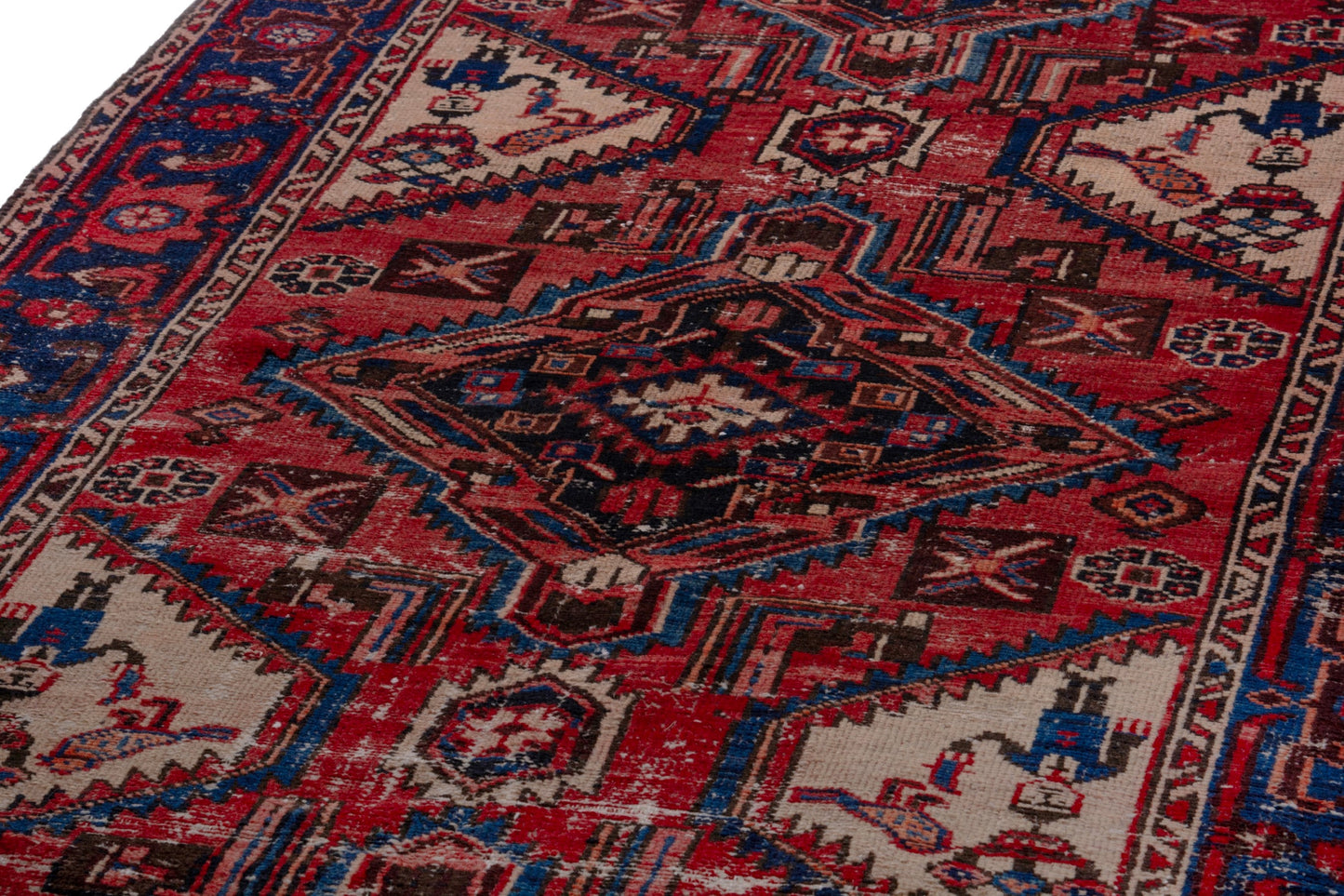 2204 - 3'11" x 11'10"