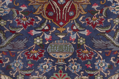 2451 - 4'11" x 8'10"