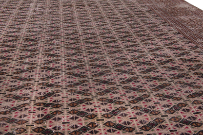 2493 - 7'11" x 10'8"