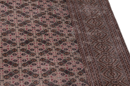 2493 - 7'11" x 10'8"