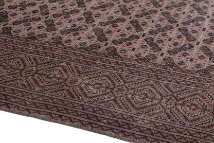 2493 - 7'11" x 10'8"