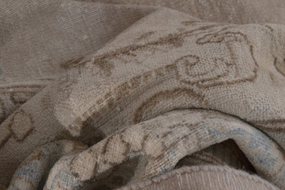 2553 - 9'8" x 13'11"