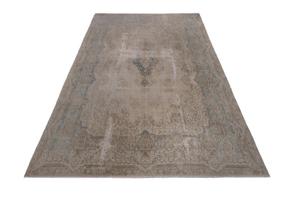 2553 - 9'8" x 13'11"