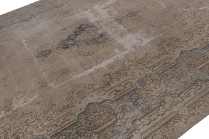 2553 - 9'8" x 13'11"