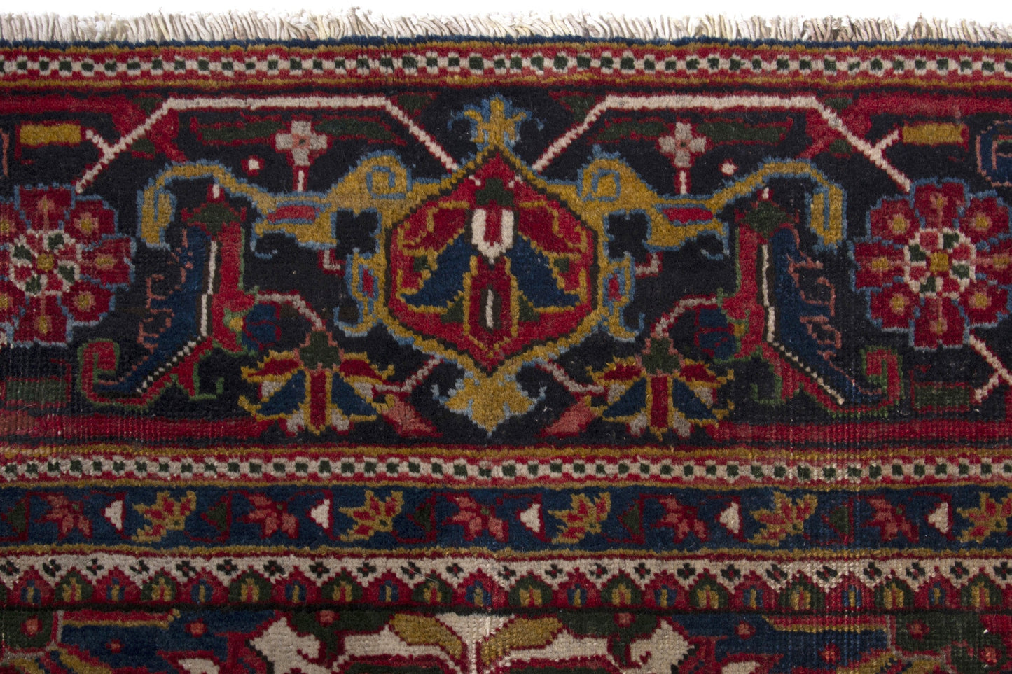 2579 - 7'3" x 10'11"