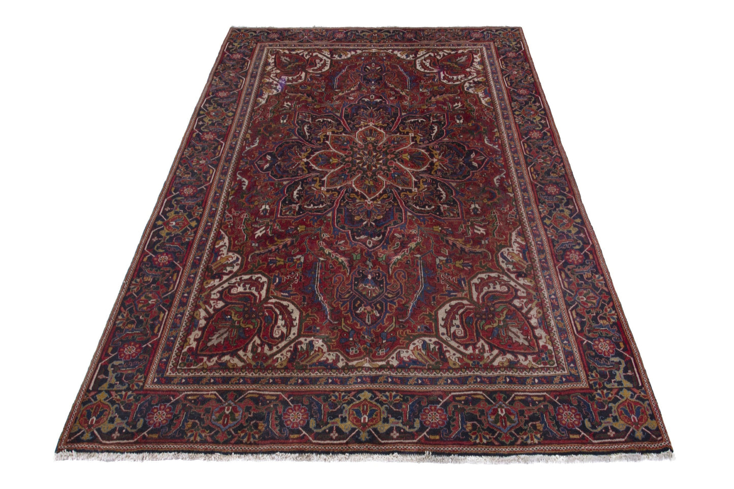 2579 - 7'3" x 10'11"