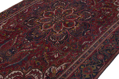 2579 - 7'3" x 10'11"