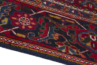 2579 - 7'3" x 10'11"