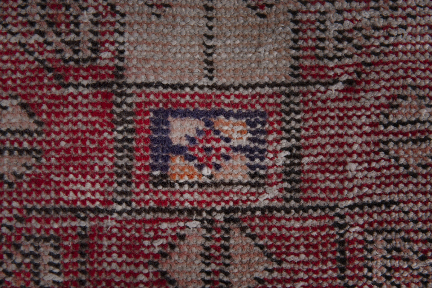 2624 - 1'10" x 2'11"