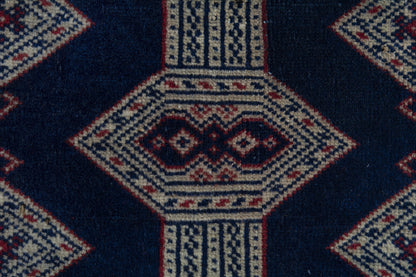 2667 - 2'2" x 2'11"