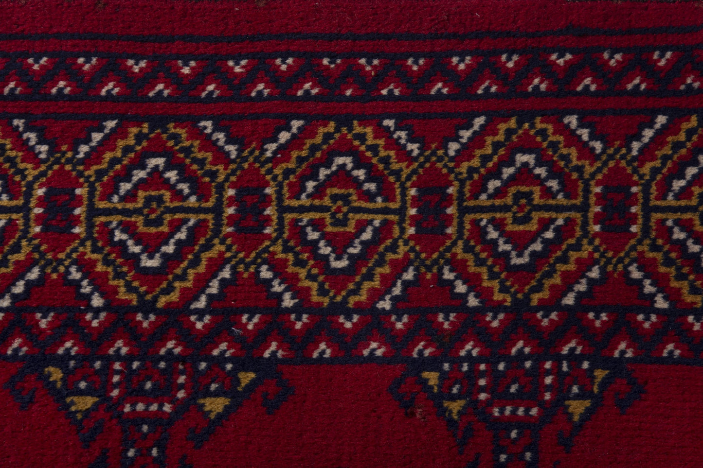 2828 - 2' x 2'11"