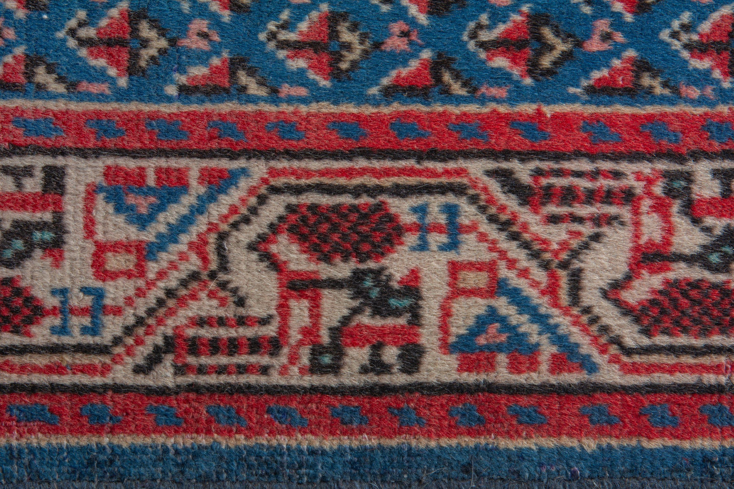 2843 - 2'1" x 2'4"