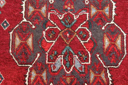 3137 - 3'11" x 10'10"