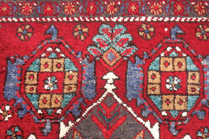 3137 - 3'11" x 10'10"