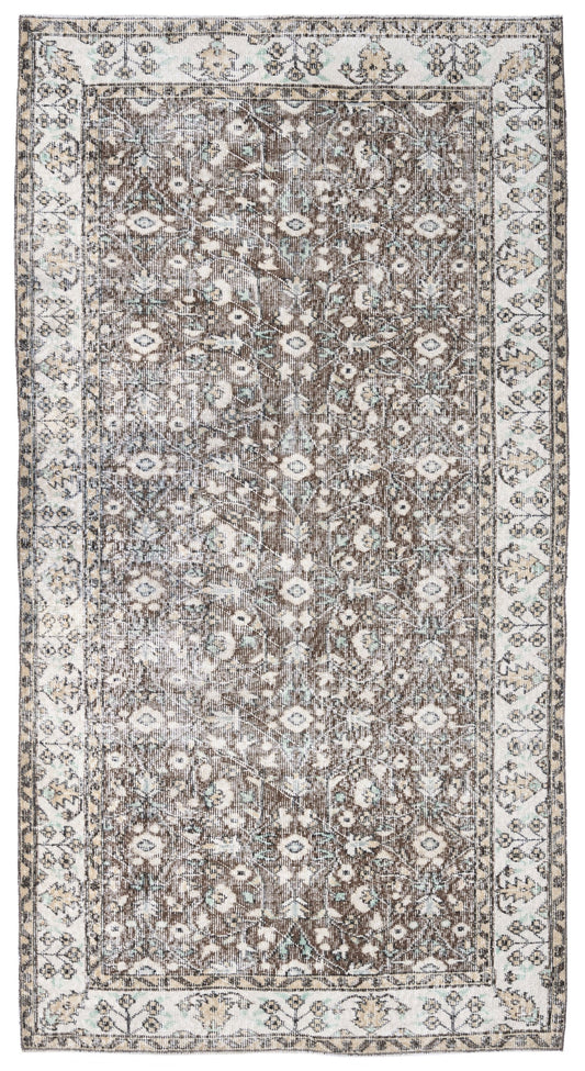 3252 - 4'5" x 8'1"