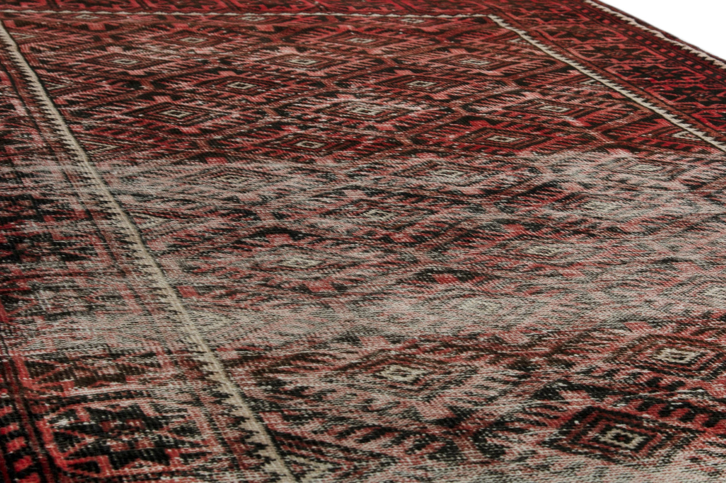 6292 - 3'11" x 8'2"
