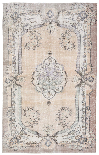 8601 - 5'10" x 8'10"