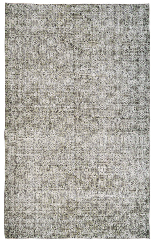 3303 - 5'9" x 9'