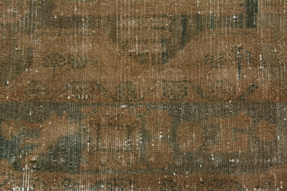 3313 - 3'10" x 18'3"