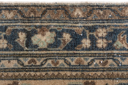 3315 - 3'10" x 18'10"