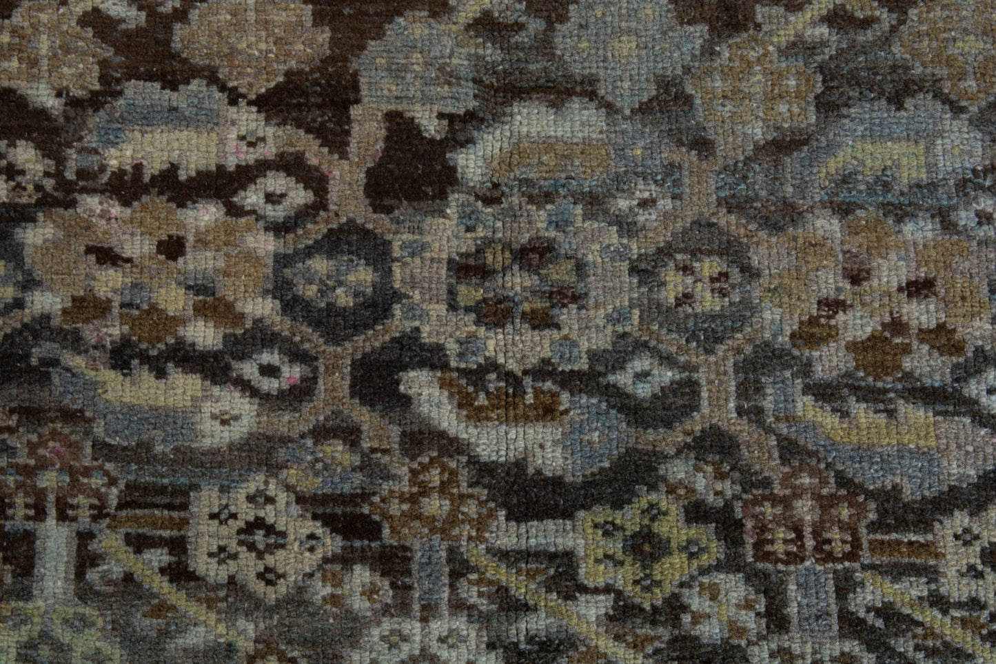 3381 - 3'10" x 6'11"