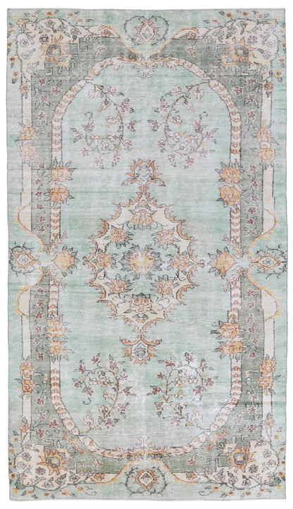 8682 - 5'10" x 10'6"