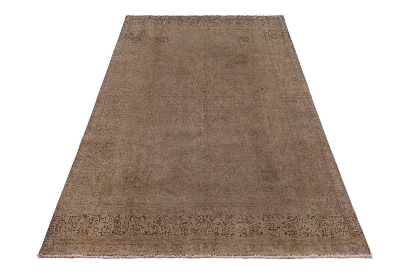 3472 - 10'2" x 13'4"