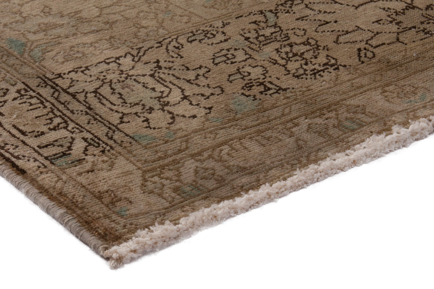 3472 - 10'2" x 13'4"