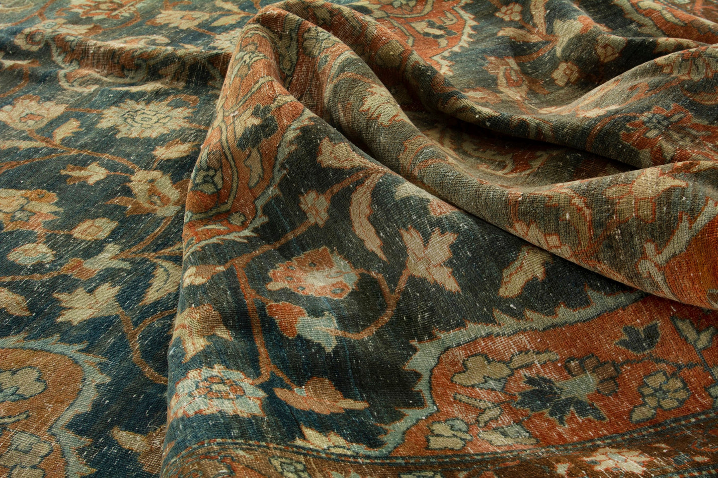 3475 - 9'10" x 13'3"