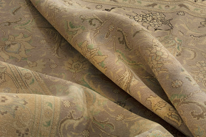 3487 - 9'10" x 12'8"