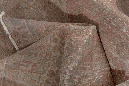 3489 - 7'10" x 11'3"