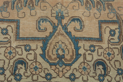 3512 - 8'11" x 12'10"