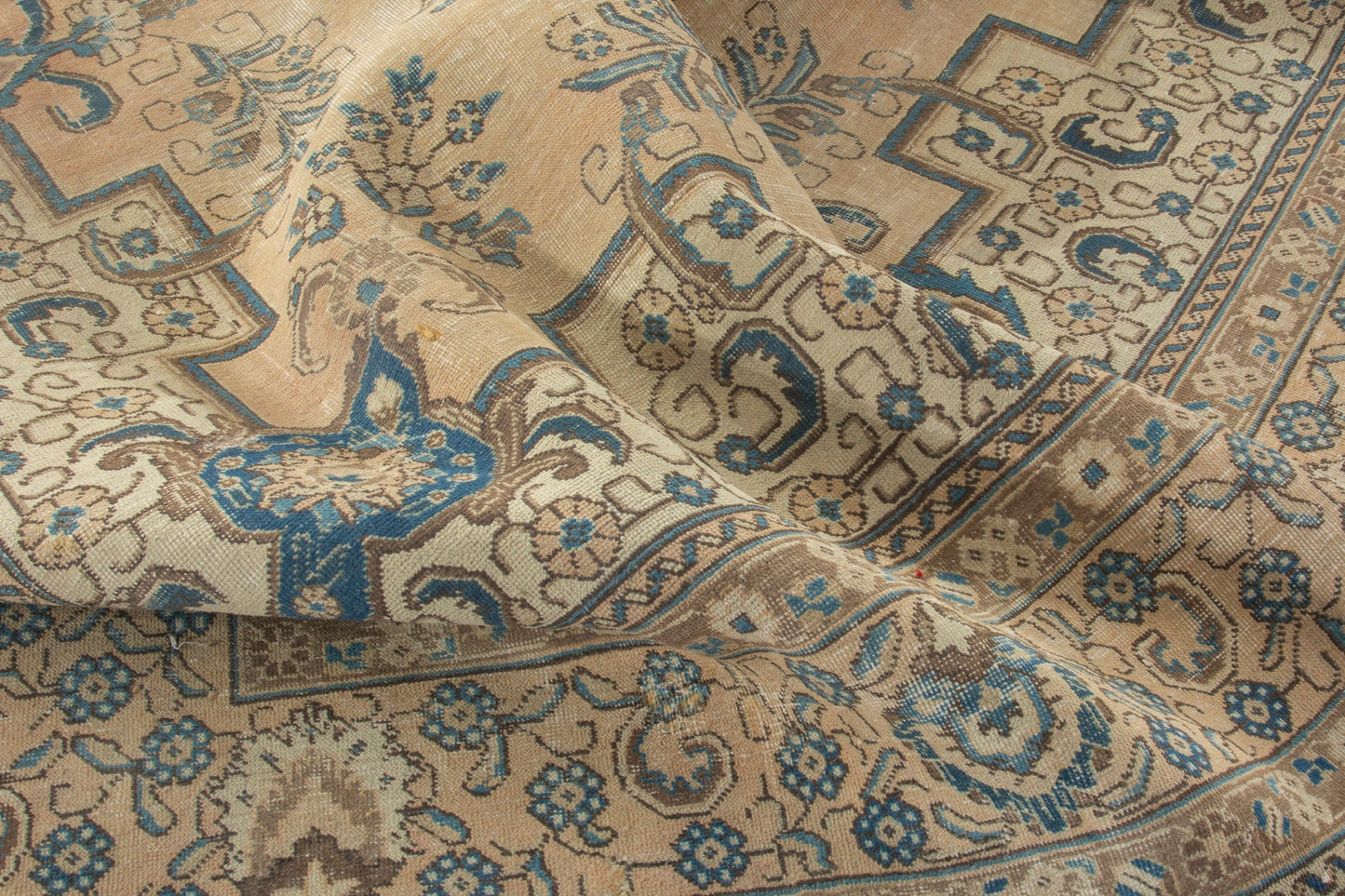 3512 - 8'11" x 12'10"