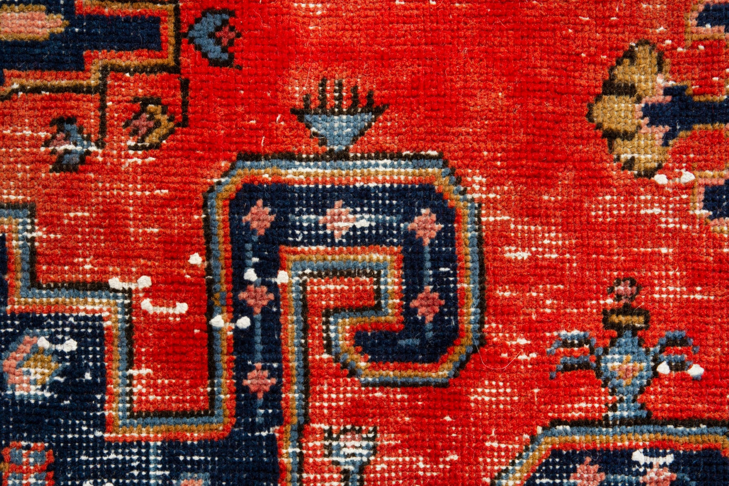 3516 - 6'10" x 10'2"