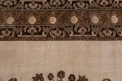 3522 - 6'11" x 9'10"