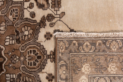 3522 - 6'11" x 9'10"