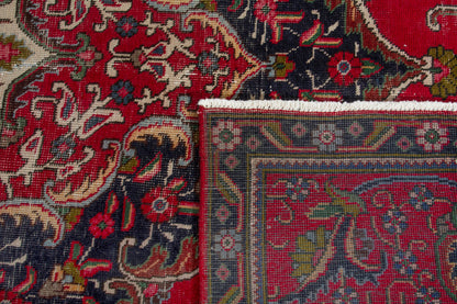 3533 - 9'11" x 13'1"