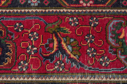 3533 - 9'11" x 13'1"